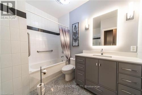 107 - 8111 Forest Glen Drive, Niagara Falls, ON - Indoor Photo Showing Bathroom