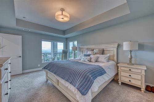 14-2161 Upper Sundance Drive, West Kelowna, BC - Indoor Photo Showing Bedroom