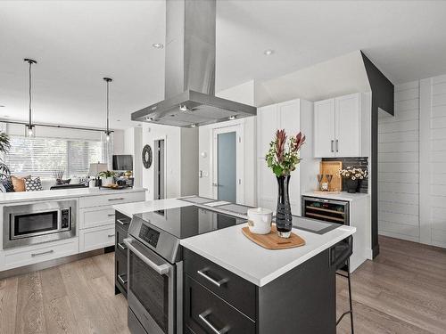 1-3510 Landie Road, Kelowna, BC - Indoor Photo Showing Kitchen With Upgraded Kitchen