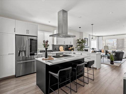 1-3510 Landie Road, Kelowna, BC - Indoor Photo Showing Kitchen With Upgraded Kitchen