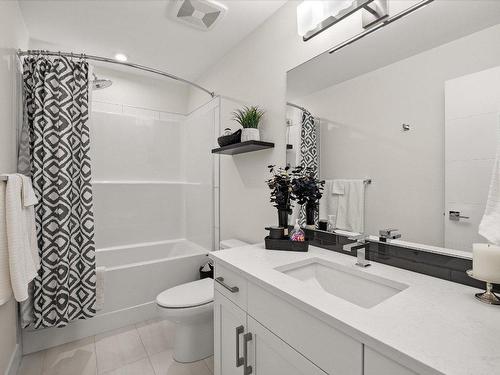 1-3510 Landie Road, Kelowna, BC - Indoor Photo Showing Bathroom