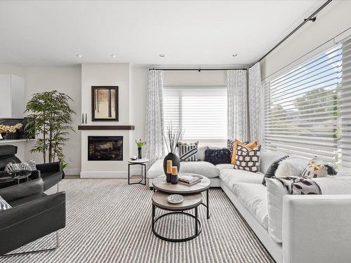 1-3510 Landie Road, Kelowna, BC - Indoor Photo Showing Living Room With Fireplace