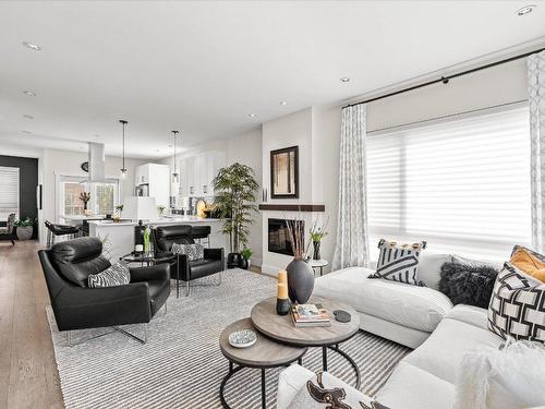 1-3510 Landie Road, Kelowna, BC - Indoor Photo Showing Living Room With Fireplace