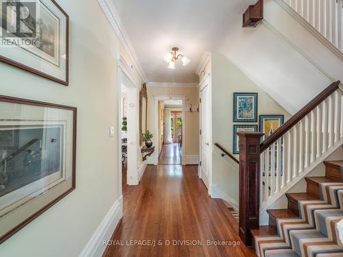 Upper - 79 Farnham Avenue, Toronto, ON - Indoor Photo Showing Other Room