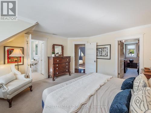 Upper - 79 Farnham Avenue, Toronto, ON - Indoor Photo Showing Bedroom