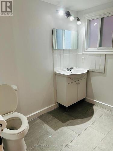 38 Sunset Beach Road, Richmond Hill, ON - Indoor Photo Showing Bathroom