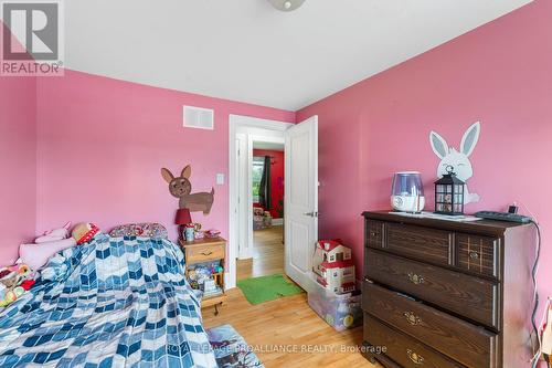 45 Diver Belt Drive, Prince Edward County, ON - Indoor Photo Showing Bedroom