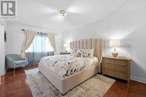 3357 Hayhurst Crescent, Oakville, ON - Indoor Photo Showing Bedroom