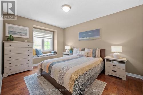 3357 Hayhurst Crescent, Oakville, ON - Indoor Photo Showing Bedroom