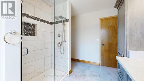 4616 Hwy 89 Road, Innisfil, ON - Indoor Photo Showing Bathroom