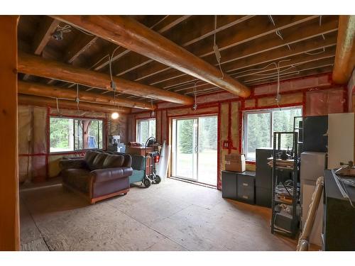 9250 Pretty Road, Cranbrook, BC - Indoor