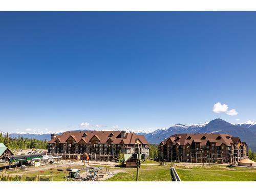 208 - 1545 Kicking Horse Trail, Golden, BC - Outdoor With View