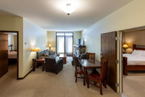 208 - 1545 Kicking Horse Trail, Golden, BC - Indoor Photo Showing Bedroom