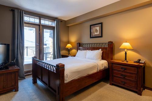 208 - 1545 Kicking Horse Trail, Golden, BC - Indoor Photo Showing Bedroom