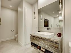 Ensuite bathroom - 