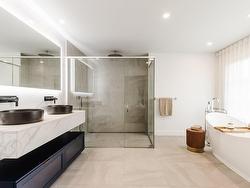 Ensuite bathroom - 