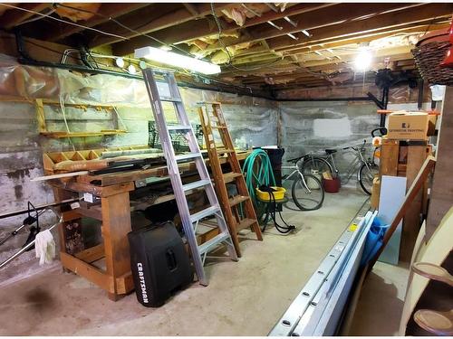 1150 Discovery Cres, Tahsis, BC - Indoor Photo Showing Basement