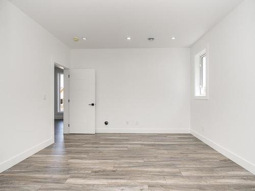 677 Briarwood Dr, Parksville, BC - Indoor Photo Showing Other Room