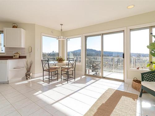 20-4305 Maltwood Lane, Saanich, BC - Indoor Photo Showing Other Room