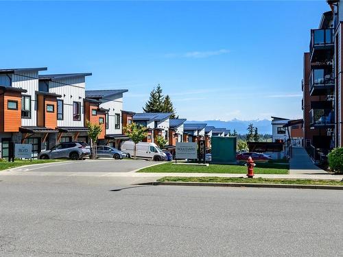 19-623 Crown Isle Blvd, Courtenay, BC - Outdoor