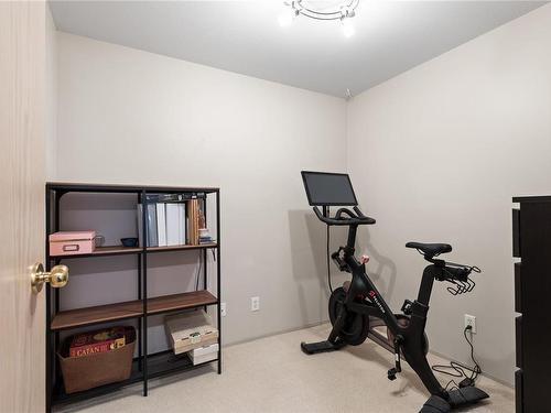 208-4971 Songbird Pl, Nanaimo, BC - Indoor Photo Showing Gym Room