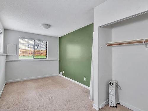 1151 Oxford St, Victoria, BC - Indoor Photo Showing Other Room