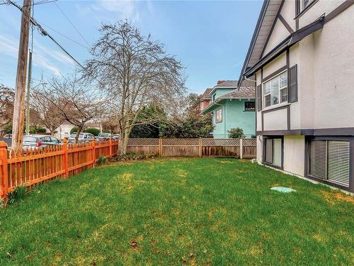 1151 Oxford St, Victoria, BC - Outdoor With Backyard