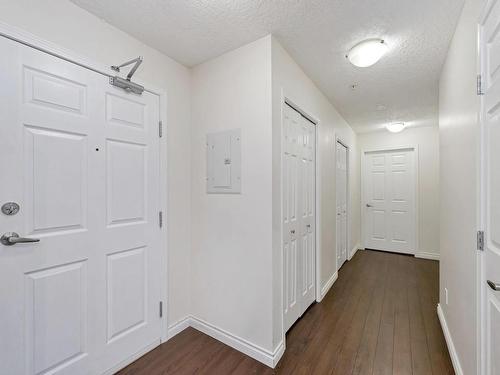 203-383 Wale Rd, Colwood, BC - Indoor Photo Showing Other Room