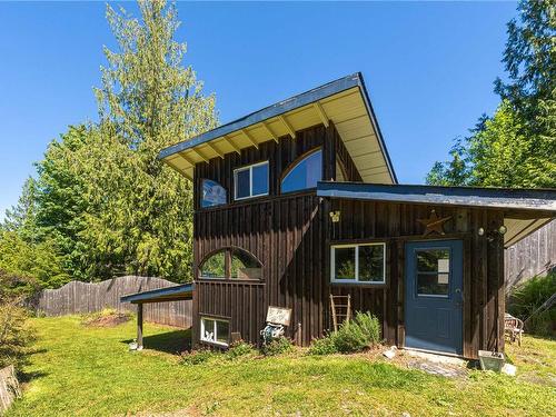 3880 Charlton Dr, Qualicum Beach, BC 