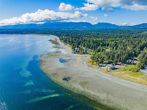 3880 Charlton Dr, Qualicum Beach, BC 