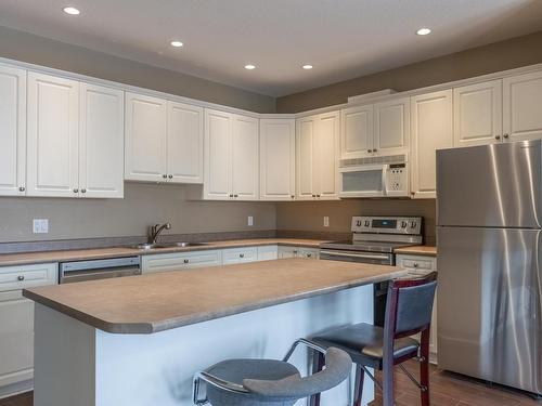 13-445 Dalgleish Drive, Kamloops, BC - Indoor Photo Showing Kitchen With Double Sink