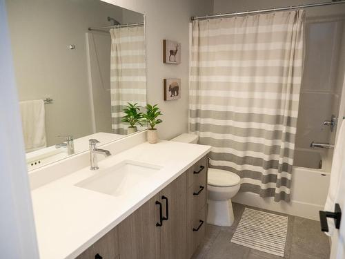 153-200 Grand Boulevard, Kamloops, BC - Indoor Photo Showing Bathroom