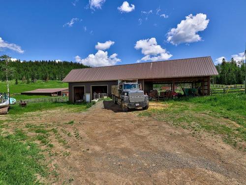 7807 North Bonaparte Road, Out Of District, BC 