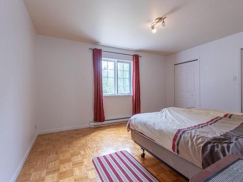 Master bedroom - 250 Rue Léger, Saint-Michel-Des-Saints, QC - Indoor Photo Showing Bedroom