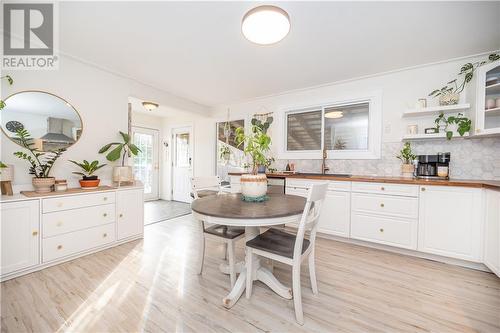 567 Giroux Street, Pembroke, ON - Indoor Photo Showing Dining Room