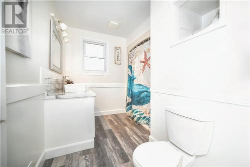 567 Giroux Street, Pembroke, ON - Indoor Photo Showing Bathroom