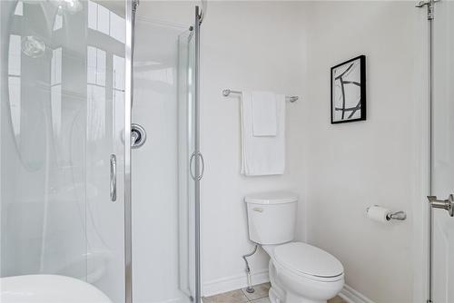 40 Arlington Crescent|Unit #40, Guelph, ON - Indoor Photo Showing Bathroom