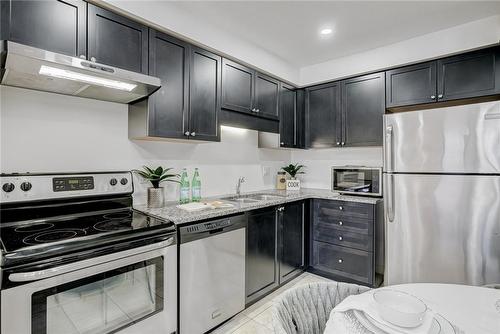 40 Arlington Crescent|Unit #40, Guelph, ON - Indoor Photo Showing Kitchen