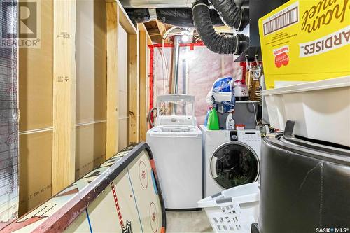 5 502 Rempel Manor, Saskatoon, SK - Indoor Photo Showing Laundry Room