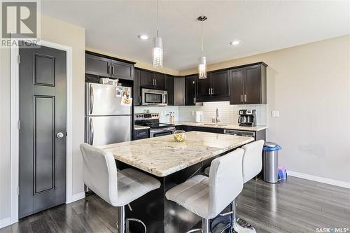 5 502 Rempel Manor, Saskatoon, SK - Indoor Photo Showing Kitchen With Upgraded Kitchen