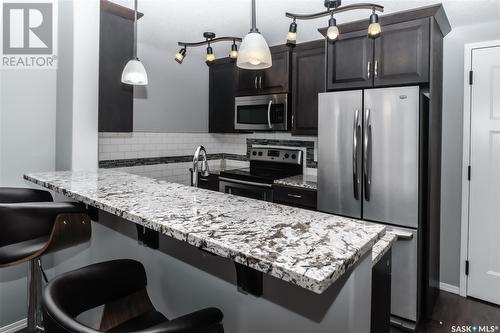 306 1220 Blackfoot Drive, Regina, SK - Indoor Photo Showing Kitchen With Upgraded Kitchen