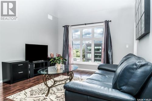 306 1220 Blackfoot Drive, Regina, SK - Indoor Photo Showing Living Room