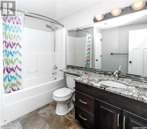 306 1220 Blackfoot Drive, Regina, SK - Indoor Photo Showing Bathroom