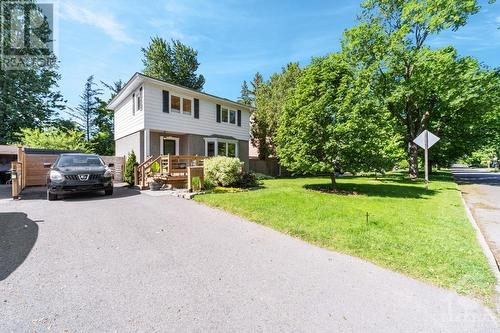 946 Weston Drive, Ottawa, ON - Outdoor