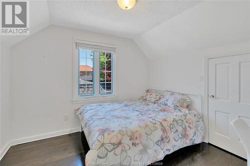 5332 Riverside Drive East, Windsor, ON - Indoor Photo Showing Bedroom