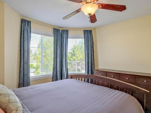 312-3160 Casorso Road, Kelowna, BC - Indoor Photo Showing Bedroom