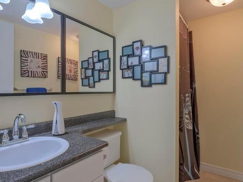 312-3160 Casorso Road, Kelowna, BC - Indoor Photo Showing Bathroom