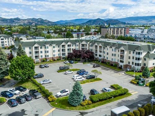 312-3160 Casorso Road, Kelowna, BC - Outdoor With View