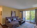 312-3160 Casorso Road, Kelowna, BC  - Indoor Photo Showing Living Room 