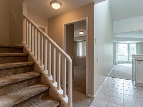 203-980 Dilworth Drive, Kelowna, BC - Indoor Photo Showing Other Room